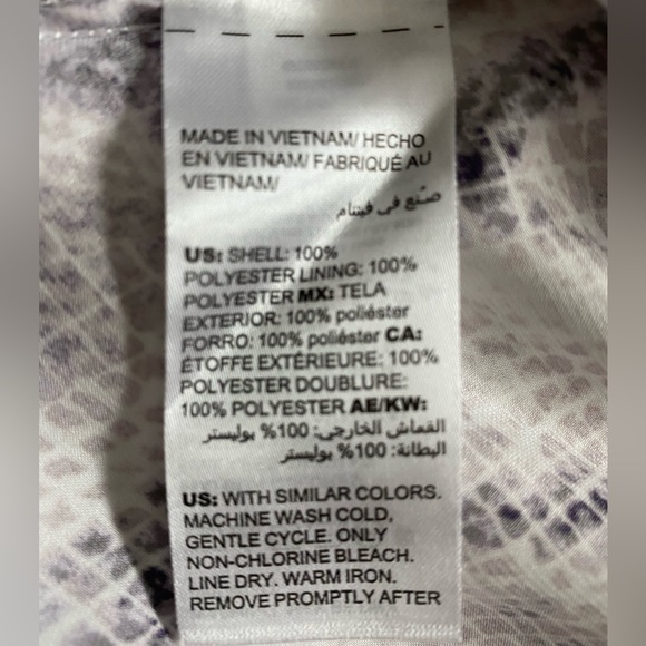 Reverseable Women’s top - size Medium - Picture 6 of 6